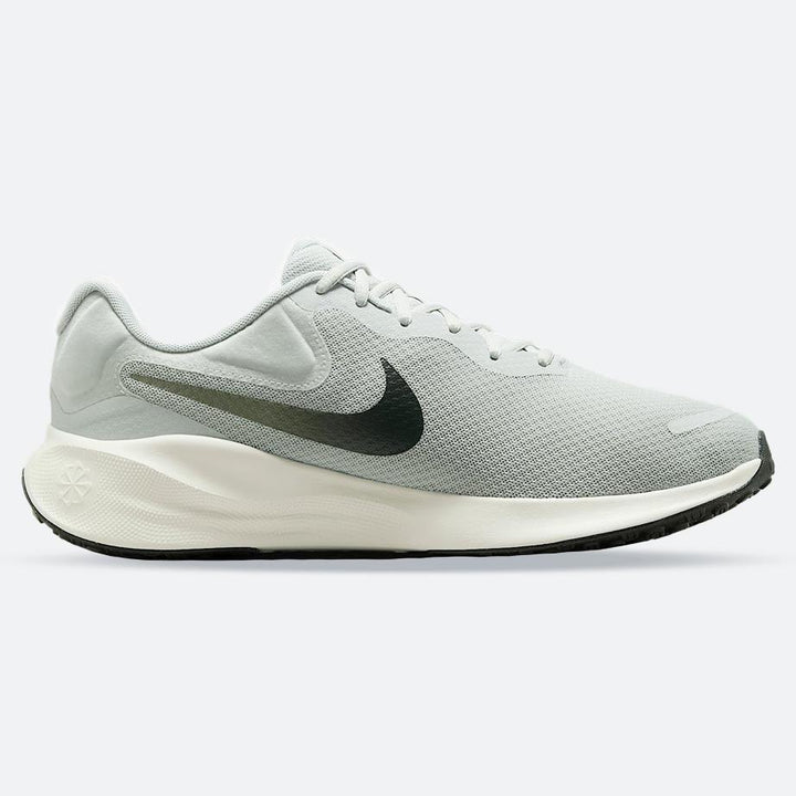 Men's Wide Fit Nike FB8501-003 Revolution 7 Running Sneakers