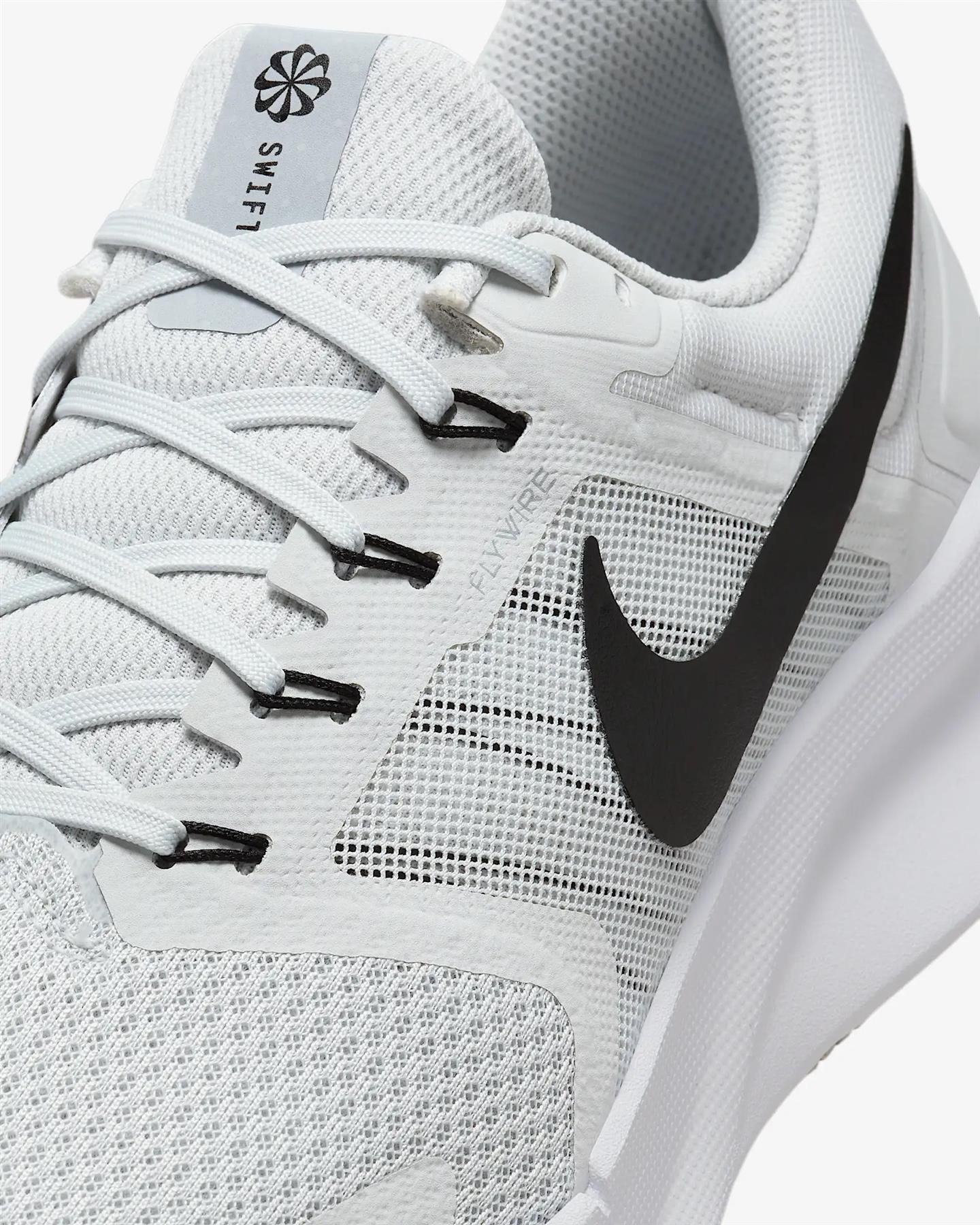 nike run swift turbo