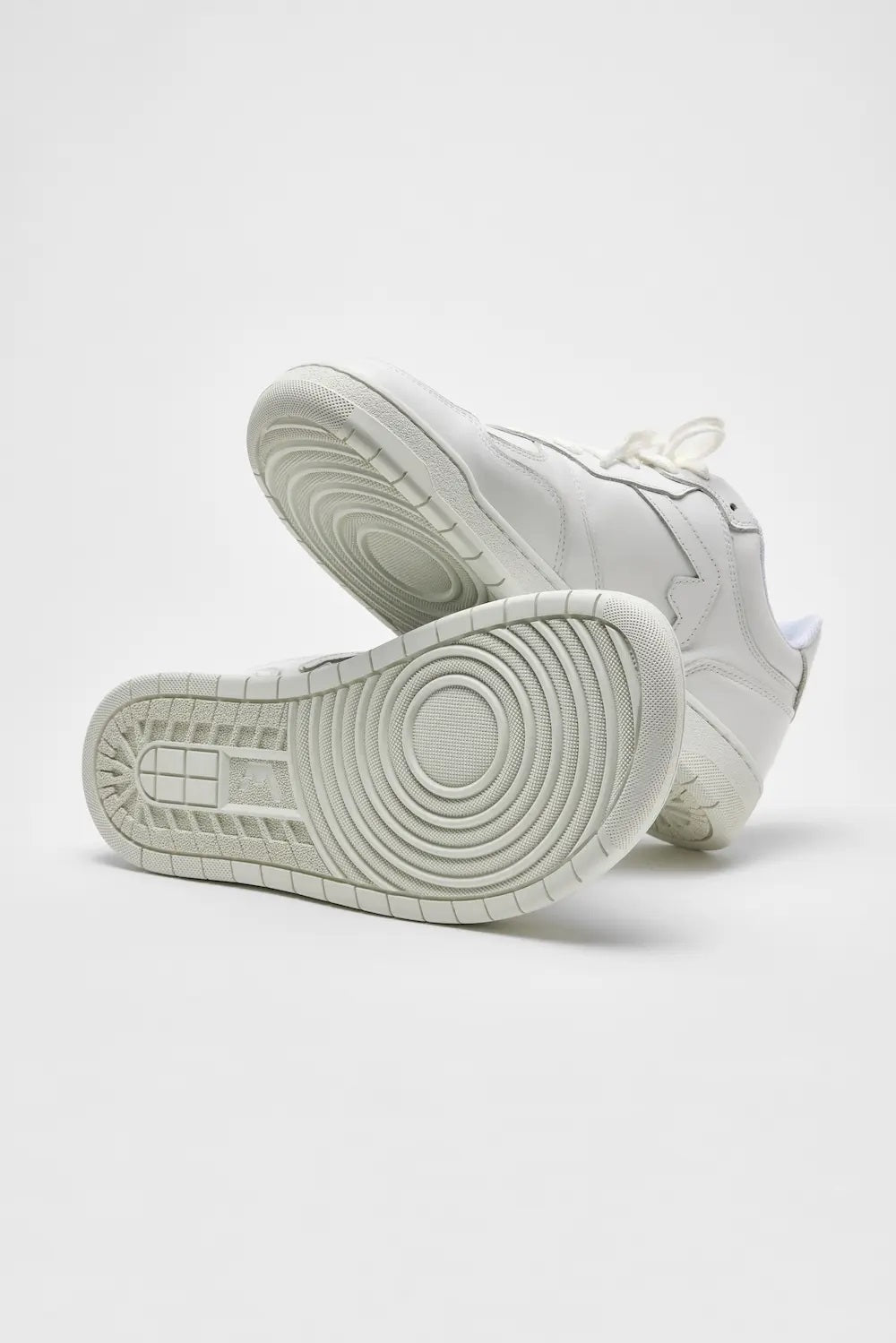 Men's Wide Fit Wydefootwear Nova Sneakers