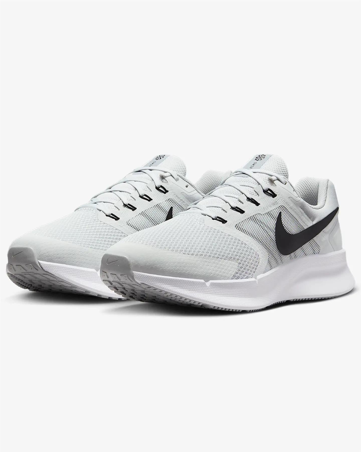Men's Wide Fit Nike FZ9666-005 Run Swift 3 Running Sneakers | Nike