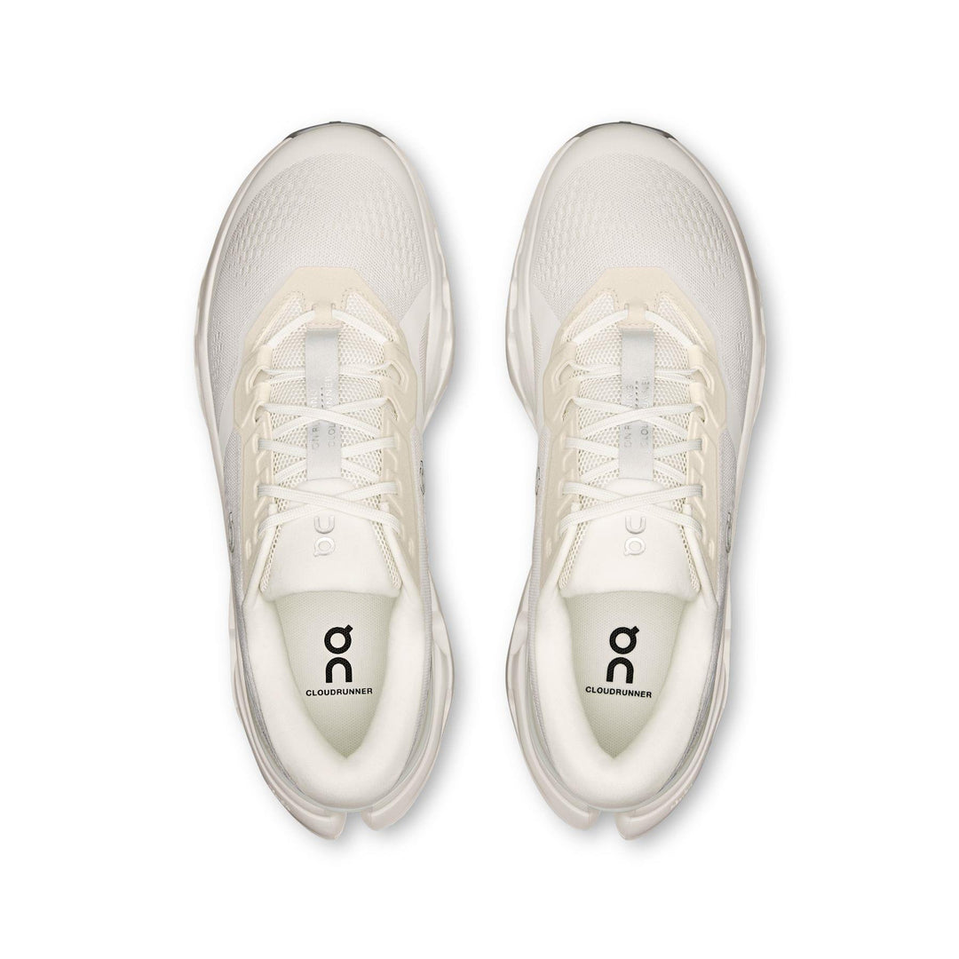 Men's Wide Fit On Cloudrunner 3 Wide Sneakers