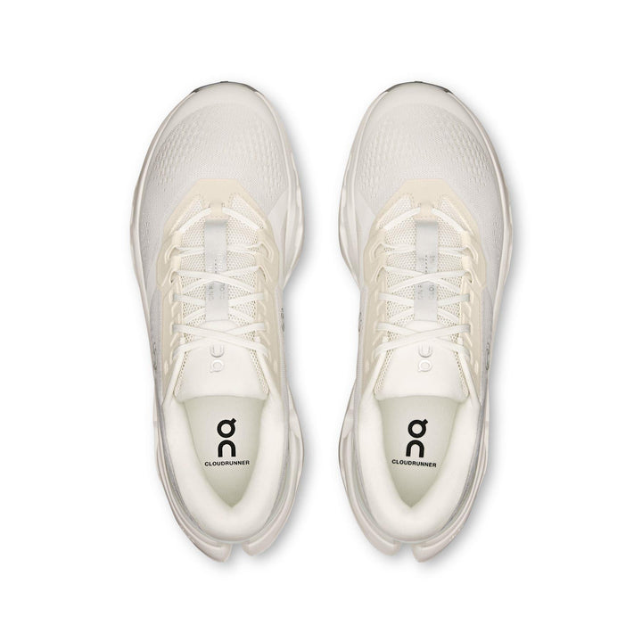 Men's Wide Fit On Cloudrunner 3 Wide Sneakers
