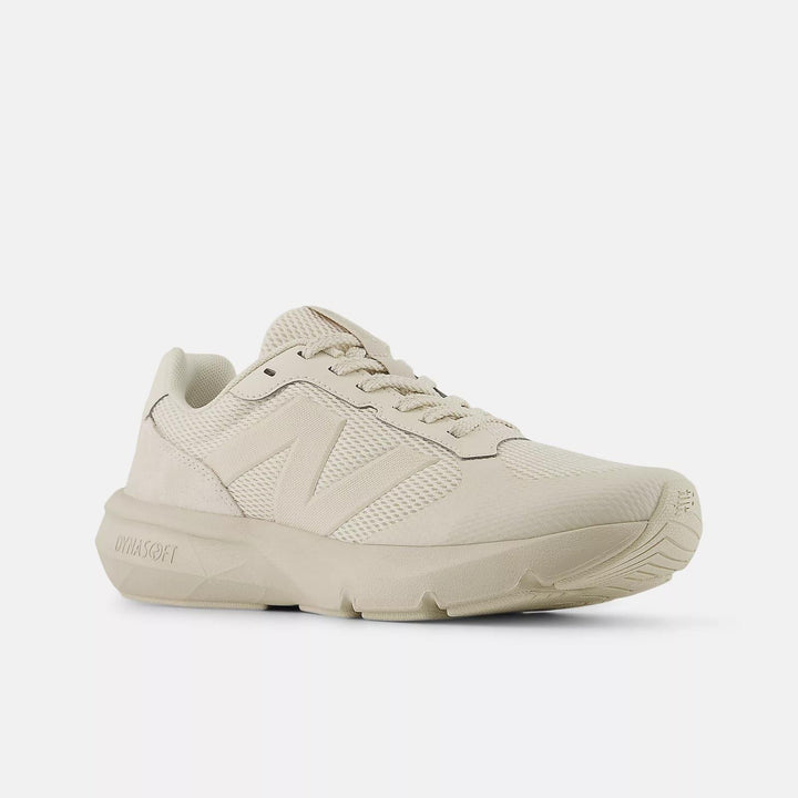 Mens Wide Fit New Balance U8002IH Dynasoft Sneakers - Fresh Foam