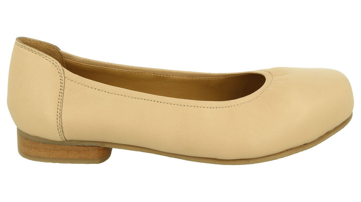 Womens Wide Fit DB Lindsay Pumps Shoes