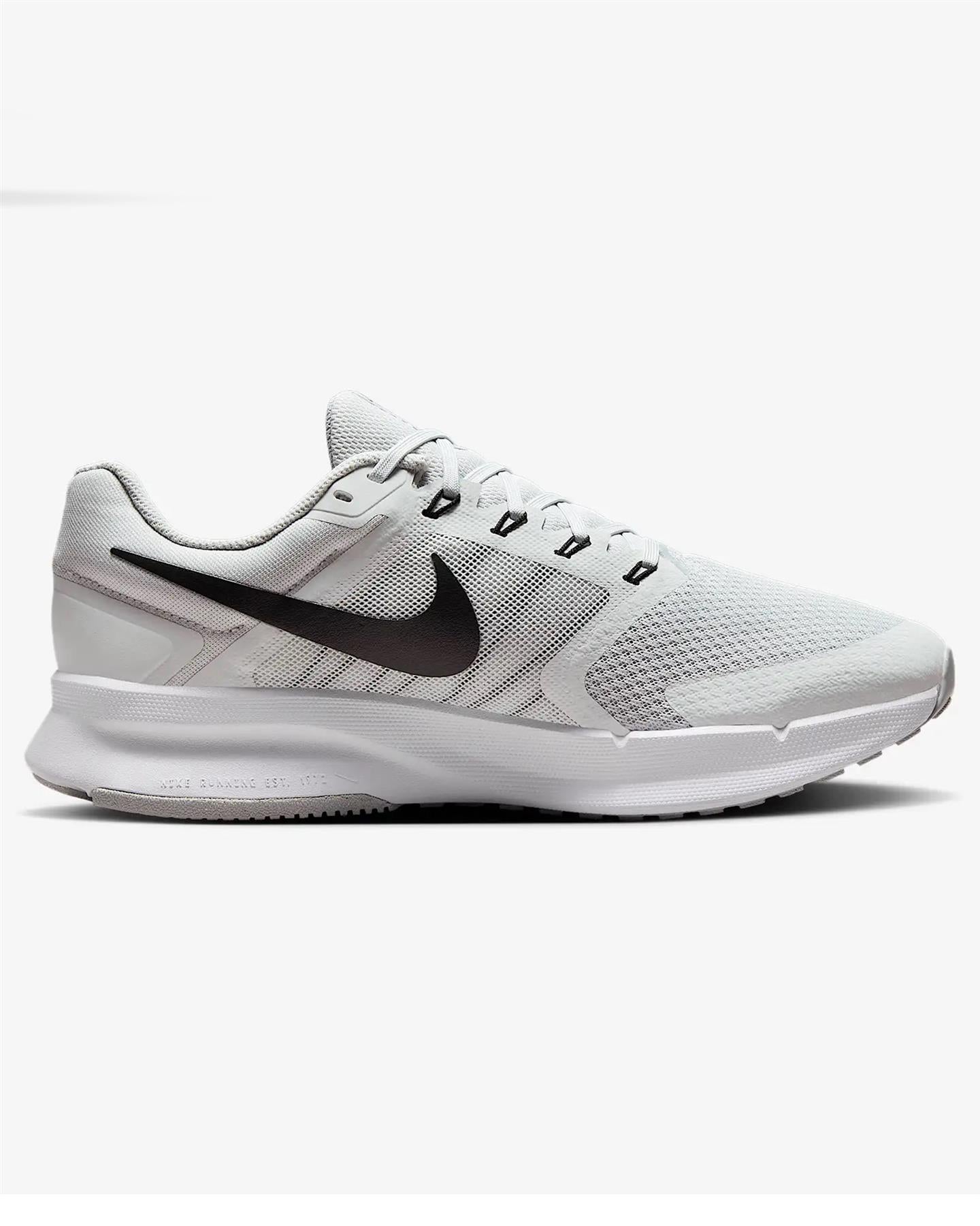 Men's Wide Fit Nike FZ9666-005 Run Swift 3 Running Sneakers | Nike