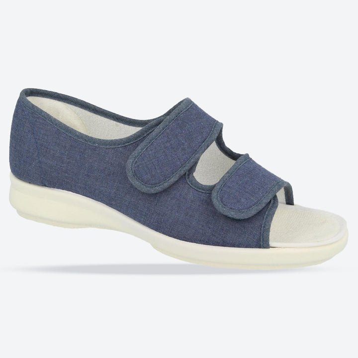 Womens Wide Fit DB Cora Canvas Shoes