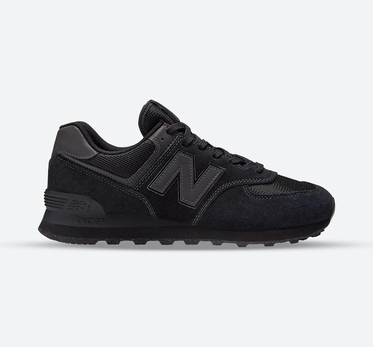 New balance trainers in black Clearance