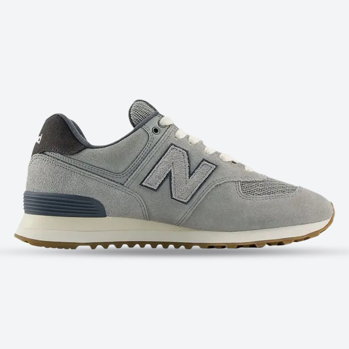 Women's Wide Fit New Balance U5746VZ Sneakers