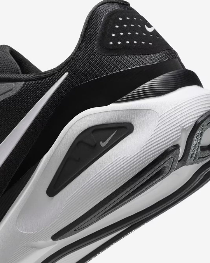Men's Wide Fit Nike HQ2588-001 Structure 26 Running Sneakers