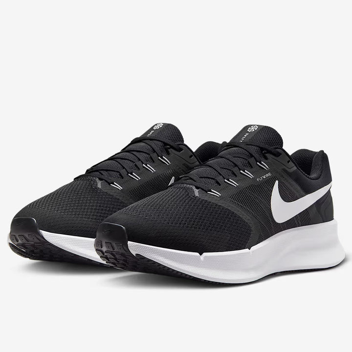Men's Wide Fit Nike FZ9666-001 Run Swift 3 Running Sneakers