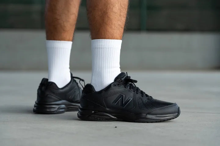 Mens Wide Fit New Balance 624V5 Black Sneakers