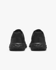 Men's Wide Fit Nike DD8475-001 Revolution 6 Running Sneakers