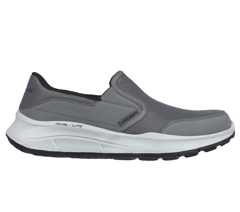 Men's Wide Fit Skechers 232515 Equalizer 5.0 Persistable Walking Sneakers